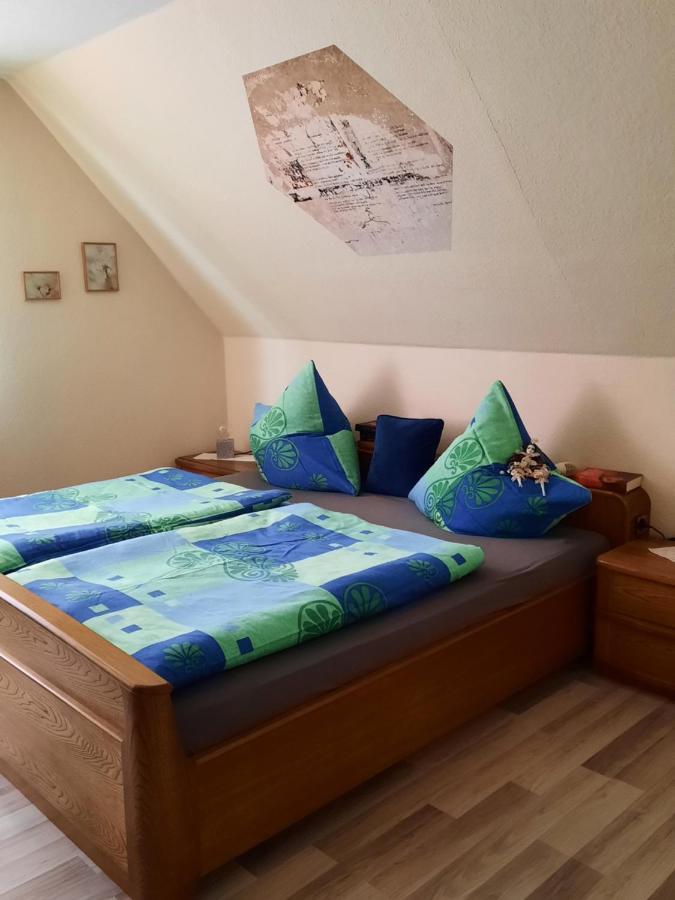 Reuterstadt Stavenhagen Ferienwohnung Am Schloss מראה חיצוני תמונה