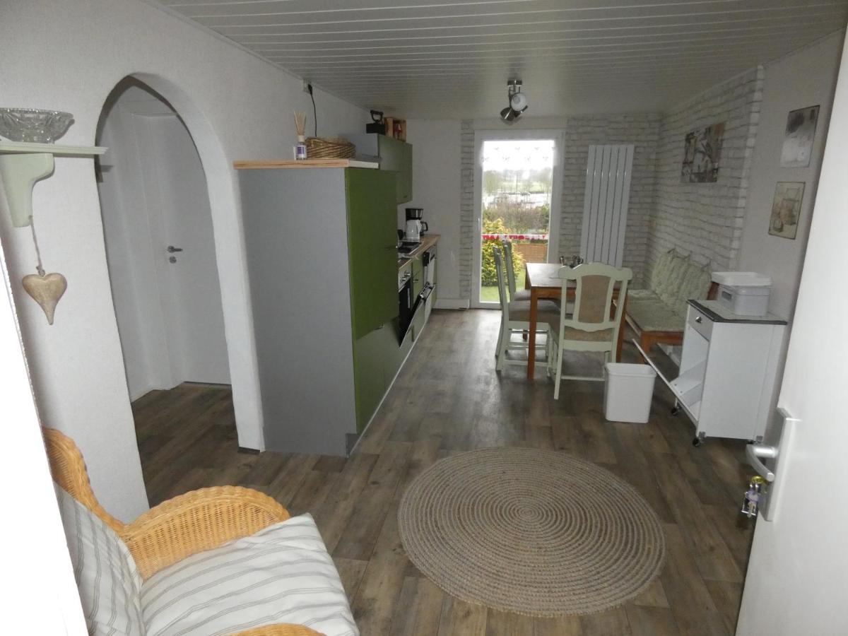 Reuterstadt Stavenhagen Ferienwohnung Am Schloss מראה חיצוני תמונה
