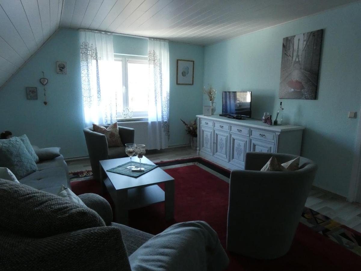 Reuterstadt Stavenhagen Ferienwohnung Am Schloss מראה חיצוני תמונה